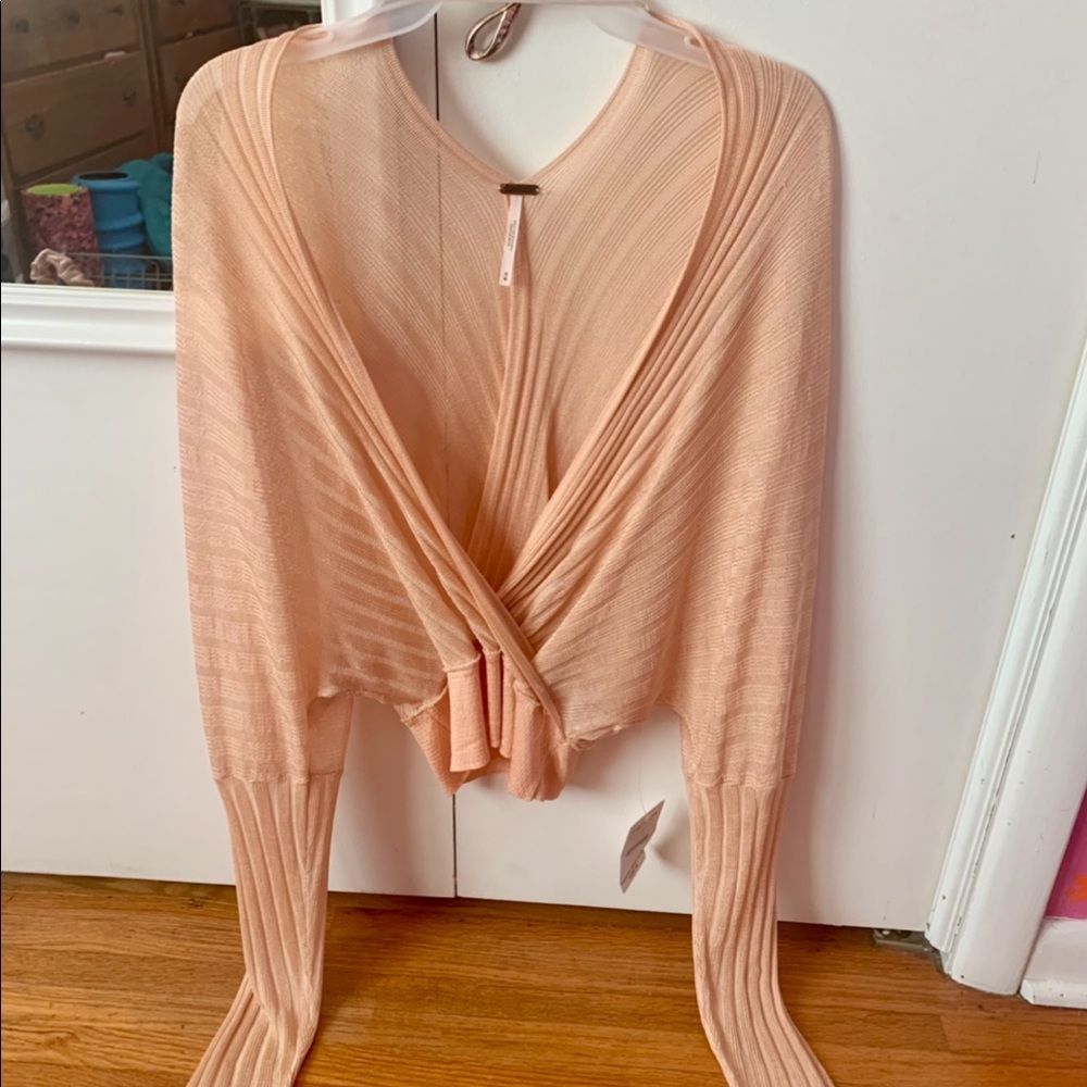 Free people long sleeve top peach color deep v neck